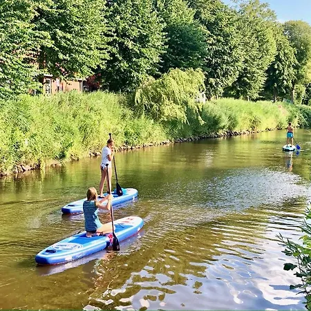 Gaestehaus Kajuete Direkt Am Wasser Friedrichstadt Extérieur photo