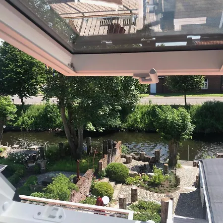 Gaestehaus Kajuete Direkt Am Wasser Friedrichstadt Extérieur photo