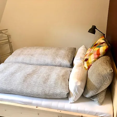 Gaestehaus Kajuete Direkt Am Wasser Friedrichstadt Chambre photo